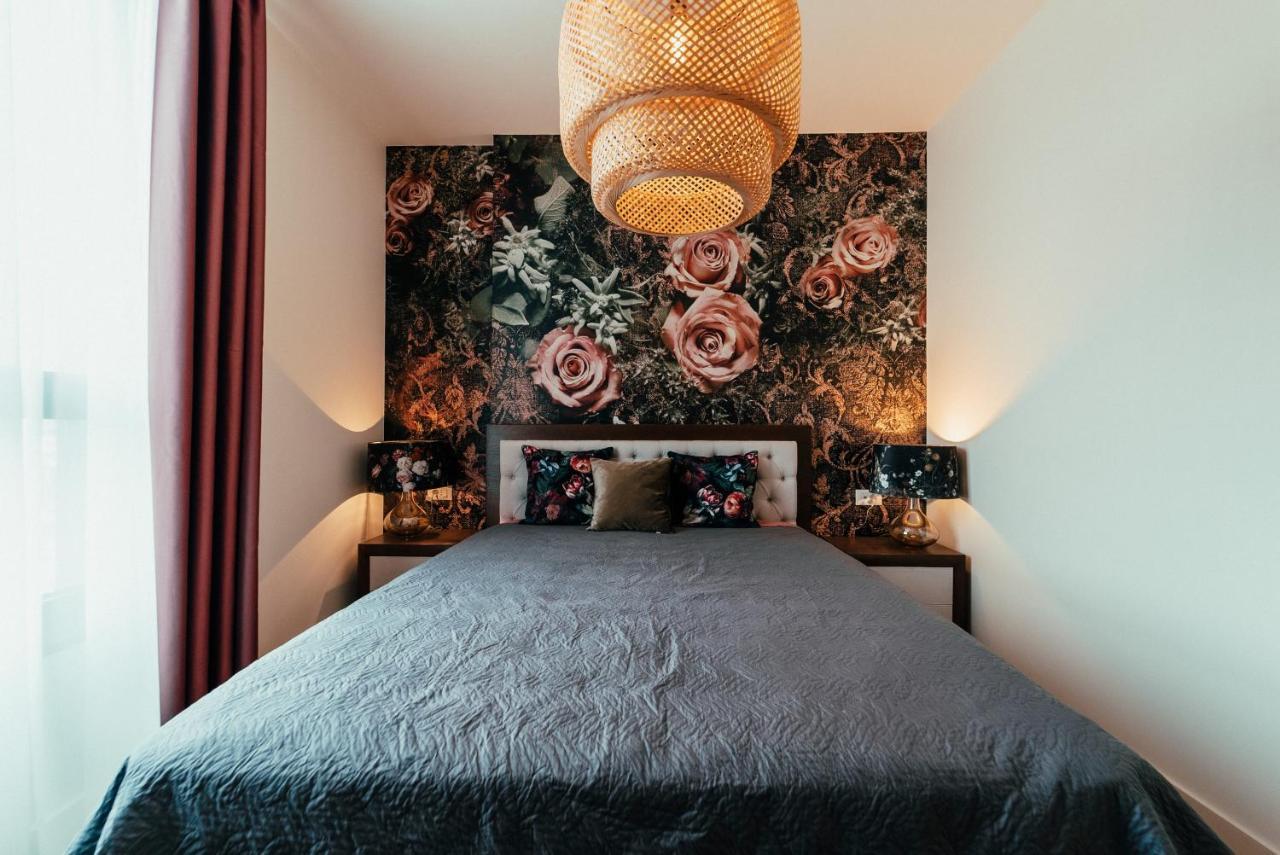 Waterfront Luxury Suites 贝尔格莱德 外观 照片