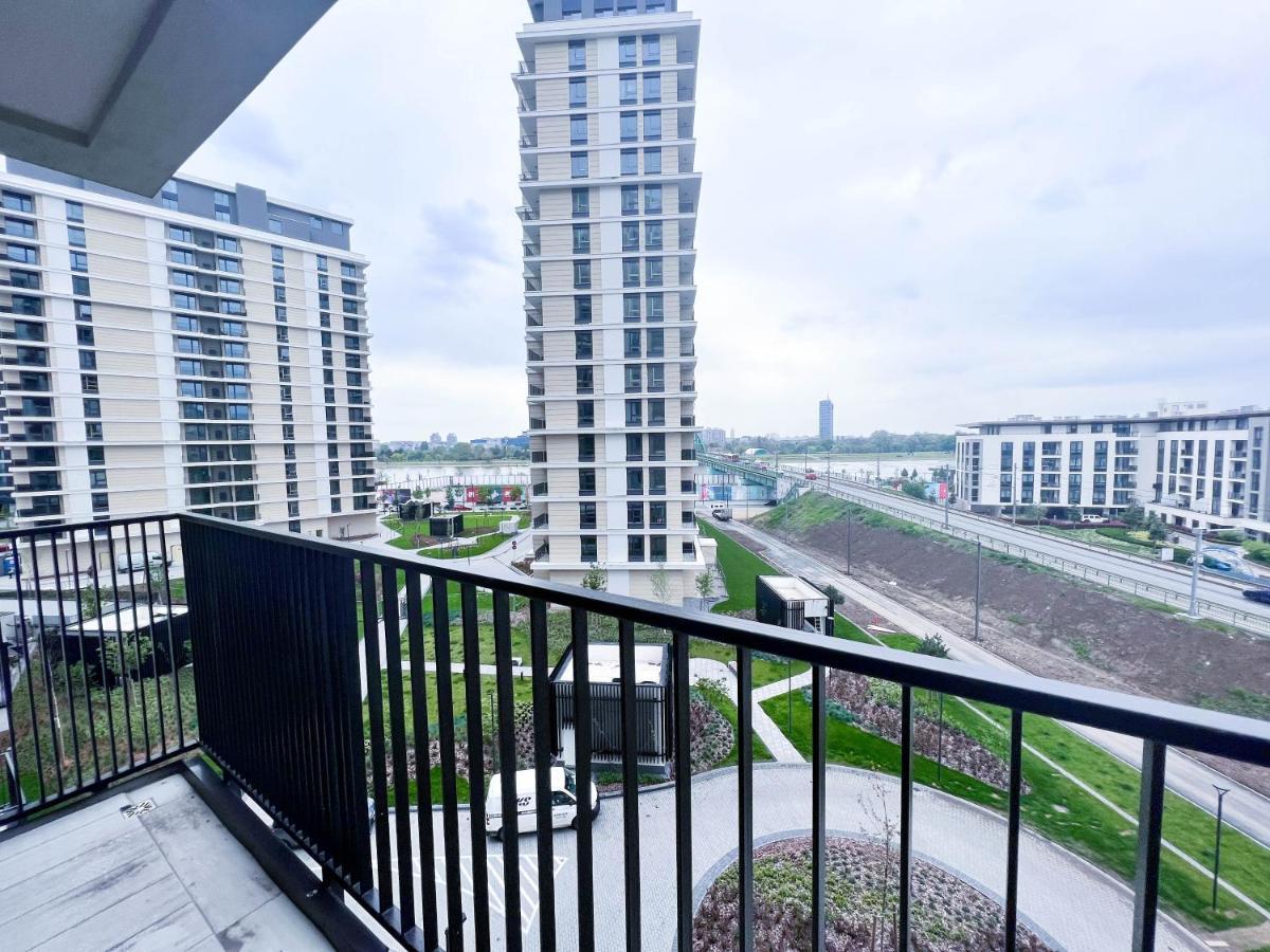 Waterfront Luxury Suites 贝尔格莱德 外观 照片